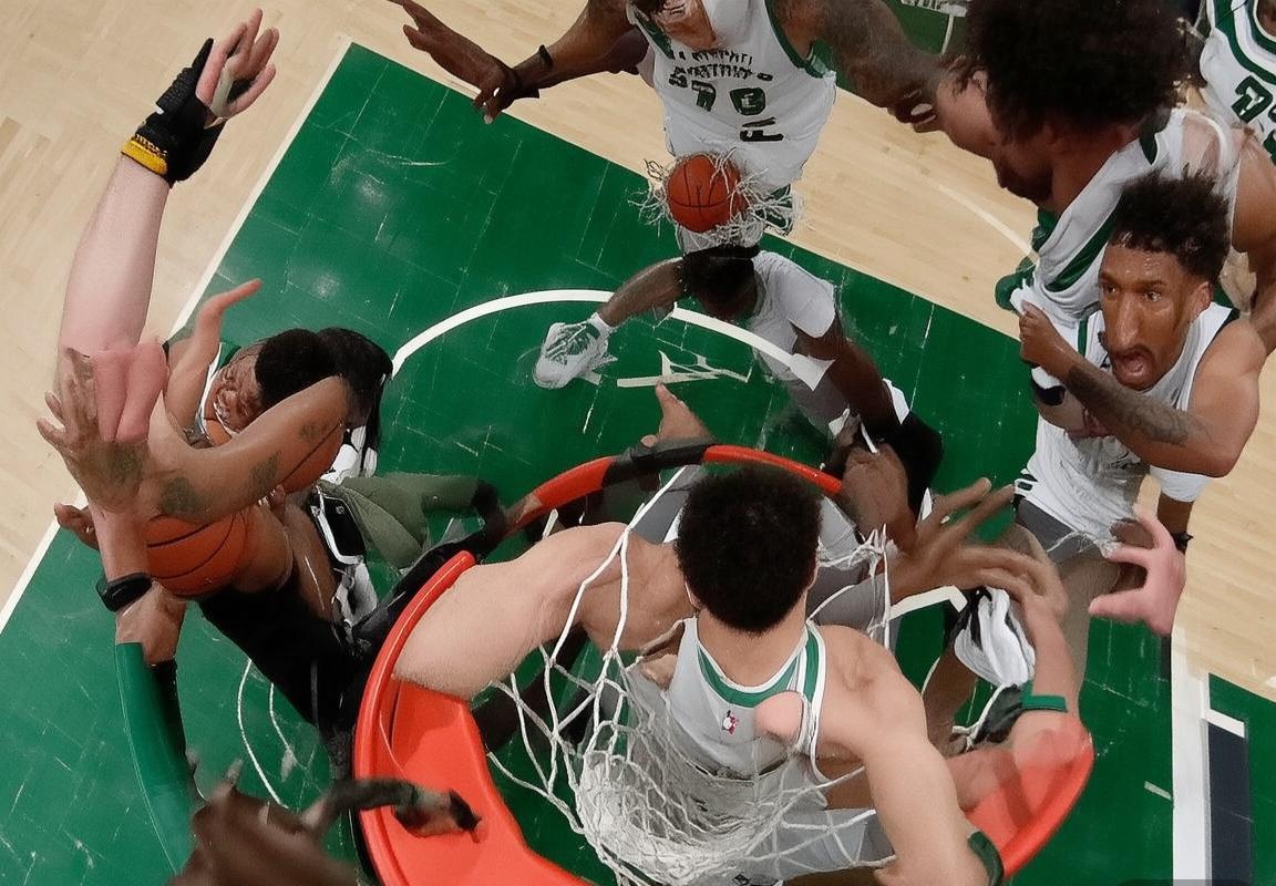 凯尔特人靠防守体系力克雄鹿：霍勒迪锁死利拉德，塔图姆低迷仍取胜